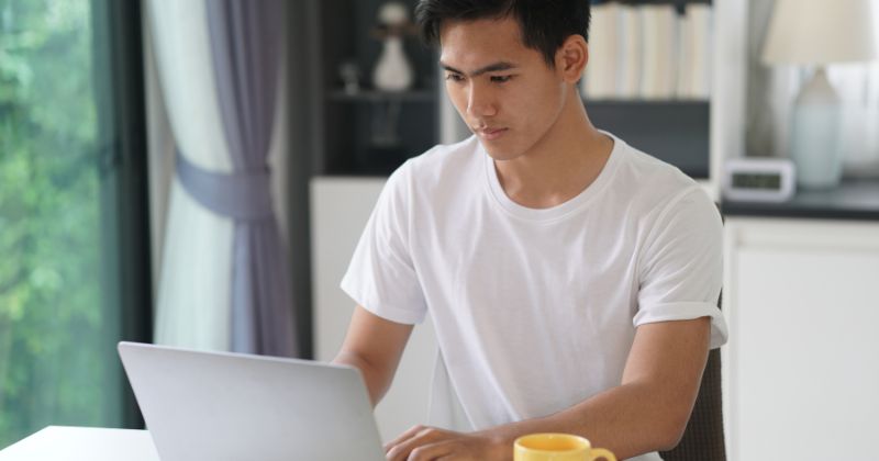 male VA working from home 